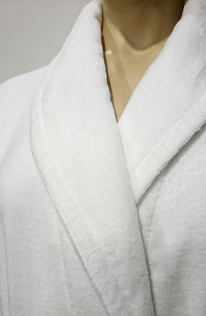 Veloursbadstof badjas wit met sjaalkraag van Vandyck-1016