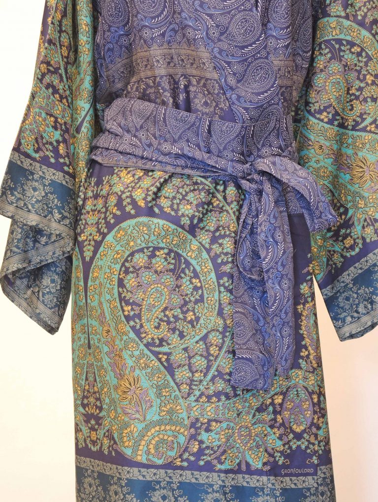Donkerblauwe kimono met Paisley motieven van Bassetti-1836